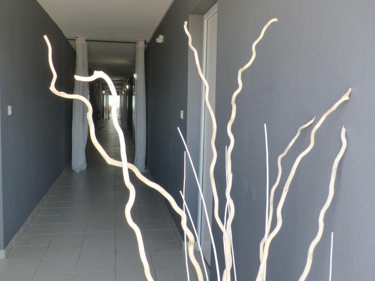 Le Jardin De Babylone "Reserve Aux Couples Uniquement" 阿格德 外观 照片